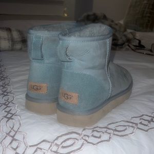 Worn uggs (light blue)